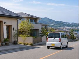 車を持ったら毎月いくらかかるのか？