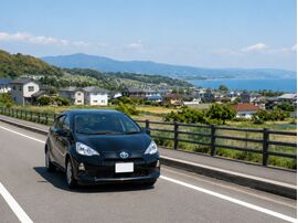 教育ローンの審査に落ちた経験があり、車のローンに不安がある淡路島の方へ。過去の審査結果だけであきらめず、今の収入や支払い能力を整理しながら、自社ローンで車購入を相談するポイントを解説します。