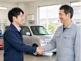 淡路島の整備工場の皆さまへ。カーマッチ淡路島本店が、販売店と整備工場それぞれの強みを活かし、車の購入から点検・修理・車検まで地域のお客様のカーライフを支える共存共栄のパートナーシップについてお伝えします。