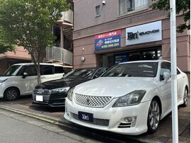 人気色の白色ボディ、アスリート仕様のエアロ！