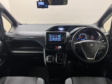 自社ローン、ヴォクシー 自社ローン、ヴォクシー