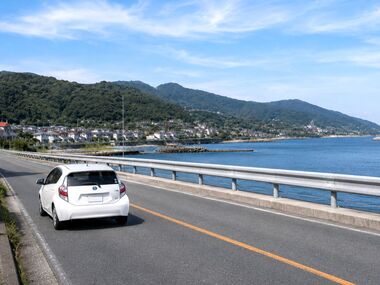 淡路島で車が必要な方へ。過去に連帯保証人になった経験があり、車ローンや自社ローンに不安がある方に向けて、審査で不安になりやすい理由、よくある誤解、今の支払い力をもとに相談する大切さをカーマッチ淡路島本店が解説します。