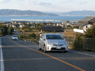 淡路島で住宅ローン審査に落ちた経験があり、車のローンにも不安がある方へ。住宅ローンと車ローンの違い、自社ローンで相談する際の考え方、無理のない支払い計画についてカーマッチ淡路島本店が分かりやすく解説します。