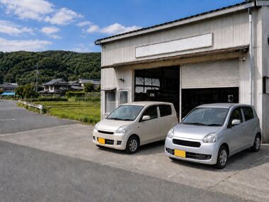 淡路島の整備工場様へ。繁忙期の代車不足による予約調整や受付対応の負担を減らすため、カーマッチ淡路島本店が在庫車両を活用した格安レンタル代車の連携策をご提案します。