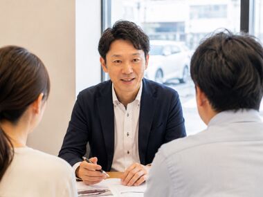 自社ローンの保証人や連帯保証人が必要なのか不安な方へ。保証人と連帯保証人の責任の違いや、依頼前に確認したい契約内容・支払い計画について、カーマッチ淡路島本店が分かりやすく解説します。