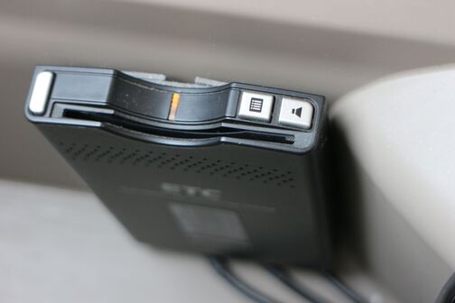 高速走行もスムーズにお支払いが可能な【ＥＴＣ】ご納車までにセットアップを行い、ご納車時にはご利用いただけるようにいたします。
