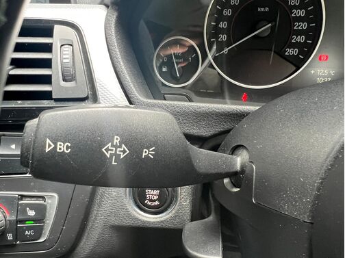 【安心】納車後のトラブルが発生しても、当社独自の保証サービスにご加入頂ければ修理ができるので、安心してお乗りいただくことができます。