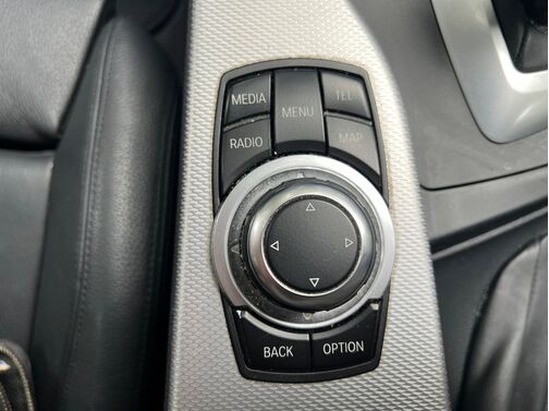 【応援】当店は、車が必要なのに様々な理由からオートローンの審査に通らず、購入できない方を応援しています。お気軽に仮審査をお申し込みください。