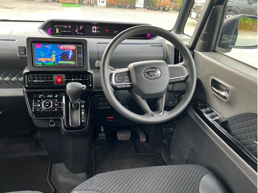 【廃車の無料引取り】当社は他社で購入された場合でも走行不能車や廃車の無料引き取り大歓迎です。「LINEでお問い合わせ」から車検証・車両の写真とご希望金額をお送りください。