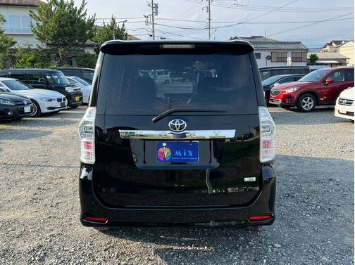 【応援】当店は、車が必要なのに様々な理由からオートローンの審査に通らず、購入できない方を応援しています。お気軽に仮審査をお申し込みください。