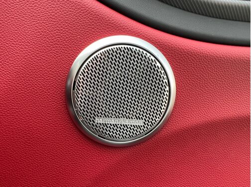 【お車探し】お客様のご要望に応じて、仕入れのプロがお客様と一緒にご希望のお車をお探しさせて頂くサービスをご提供しています。ご遠慮なくお申し出ください。