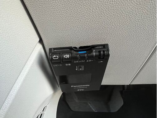 【お車探し】お客様のご要望に応じて、仕入れのプロがお客様と一緒にご希望のお車をお探しさせて頂くサービスをご提供しています。ご遠慮なくお申し出ください。