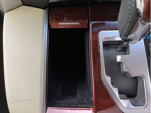 【点検整備】当社の点検整備は消耗品やオイル交換もしています。
点検箇所の写真やコンピューター診断の結果は全て写真を撮って保存してあります。ご安心ください。