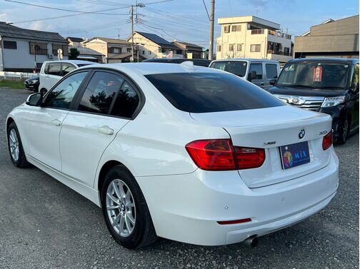 【廃車の無料引取り】当社は他社で購入された場合でも走行不能車や廃車の無料引き取り大歓迎です。「LINEでお問い合わせ」から車検証・車両の写真とご希望金額をお送りください