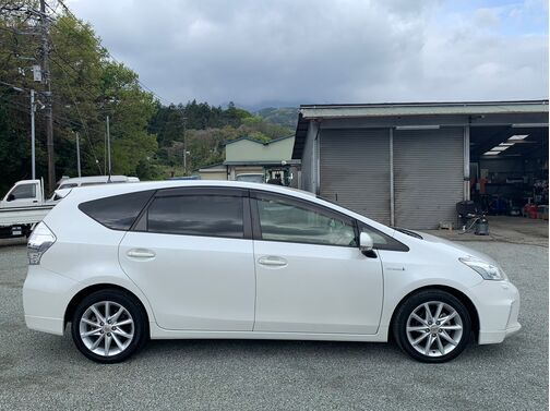 【お車探し】お客様のご要望に応じて、仕入れのプロがお客様と一緒にご希望のお車をお探しさせて頂くサービスをご提供しています。ご遠慮なくお申し出ください。