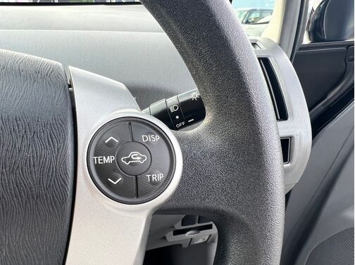 【お車探し】お客様のご要望に応じて、仕入れのプロがお客様と一緒にご希望のお車をお探しさせて頂くサービスをご提供しています。ご遠慮なくお申し出ください。