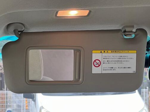 自社ローン実績１０００台以上！全国配車可能☆整備工場完備☆女性スタッフ対応☆全国故障対応