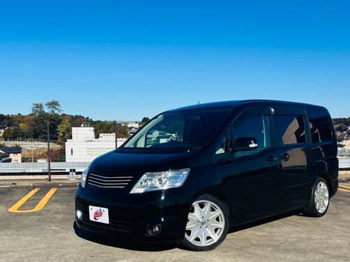 国産車 :: 日産 :: セレナ【20S Vセレクション】超低走行 | 自社ローン専門の中古車販売店カーマッチ