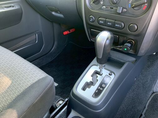 【廃車の無料引取り】当社は他社で購入された場合でも走行不能車や廃車の無料引き取り大歓迎です。「LINEでお問い合わせ」から車検証・車両の写真とご希望金額をお送りください