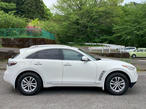【廃車の無料引取り】当社は他社で購入された場合でも走行不能車や廃車の無料引き取り大歓迎です。「LINEでお問い合わせ」から車検証・車両の写真とご希望金額をお送りください