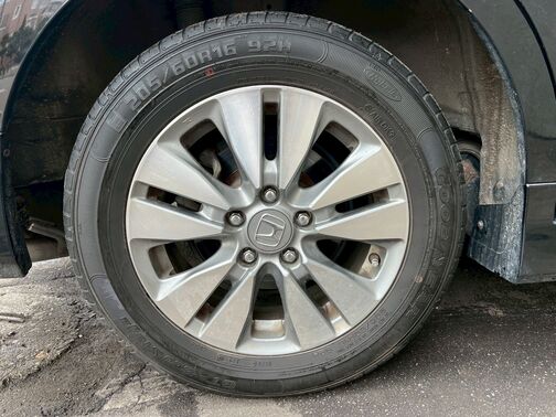 車検、板金、オイル交換等何でもご相談下さい。親切・丁寧に対応致します。