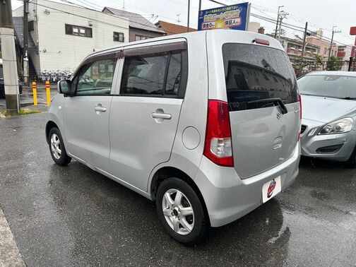 自社ローン応援
ブラック　任意再生中　シングルマザー　フリーター　個人事業主　職人　大工　土方　応援！！！