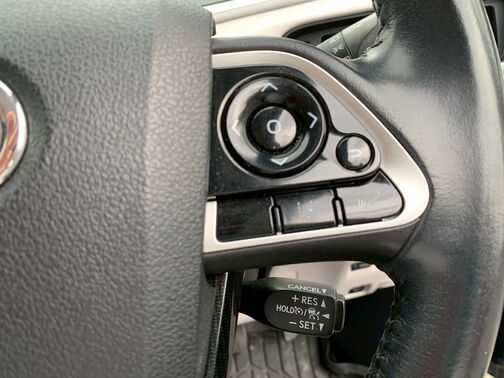 【お車探し】お客様のご要望に応じて、仕入れのプロがお客様と一緒にご希望のお車をお探しさせて頂くサービスをご提供しています。ご遠慮なくお申し出ください。
