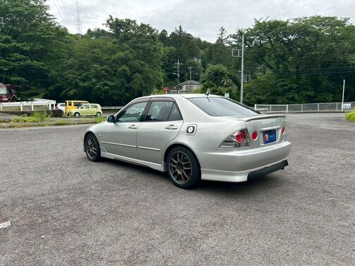 【お車探し】お客様のご要望に応じて、仕入れのプロがお客様と一緒にご希望のお車をお探しさせて頂くサービスをご提供しています。ご遠慮なくお申し出ください。