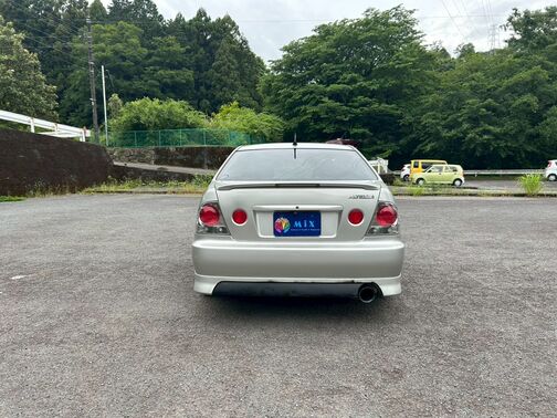 【ご案内】当店の近くの小田原で美味しいお魚料理を食べられます。箱根湯本も近くにあり、日帰り温泉も楽しめます。ご来店のお帰りに是非お立ち寄りください。