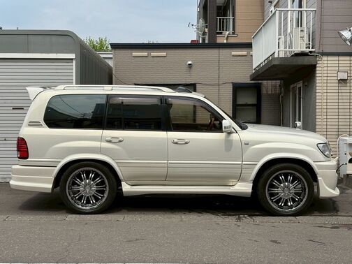 車検、板金、オイル交換等何でもご相談下さい。親切・丁寧に対応致します。