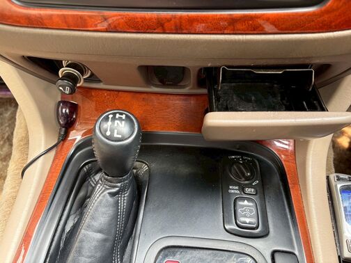 車検、板金、オイル交換等何でもご相談下さい。親切・丁寧に対応致します。