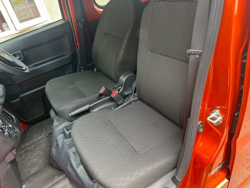 内外装美車。安くても一切手抜きはいたしません。