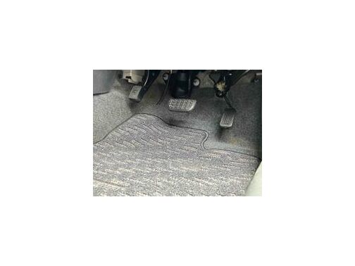 ご覧いただきありがとうございます♪気になったお車がありましたらお気軽にお電話をください♪