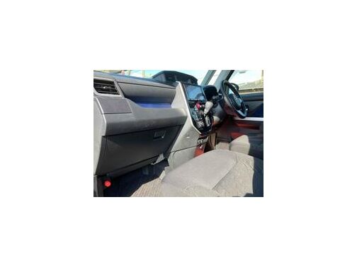 ご覧いただきありがとうございます♪気になったお車がありましたらお気軽にお電話をください♪