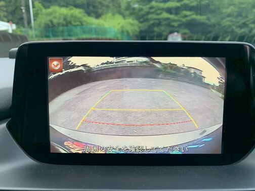 【友達追加の方法②】車両画像の2枚目のQRコードをLINEで読み込んで友達追加できます。