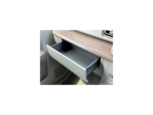 この度は当店のお車をご覧になっていただき、誠にありがとうございます。じっくり現車確認して頂けるよう、ご準備を致します
