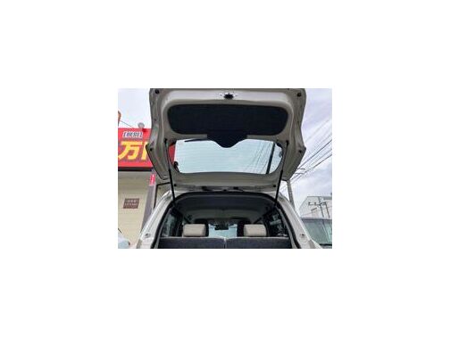 この度は当店のお車をご覧になっていただき、誠にありがとうございます。じっくり現車確認して頂けるよう、ご準備を致します