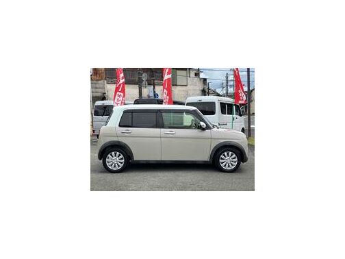 この度は当店のお車をご覧になっていただき、誠にありがとうございます。じっくり現車確認して頂けるよう、ご準備を致します