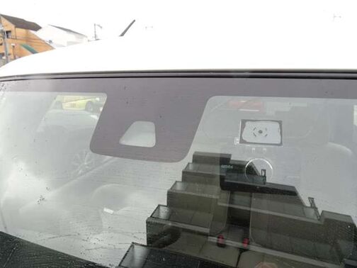 【スマートアシスト】前方の車両や歩行者と衝突する可能性がある場合に作動し、自動的に停止又は減速することにより衝突回避や衝突被害の軽減ができるので安心☆