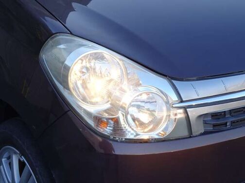 【ハロゲンライト】暗い夜道や視界の悪い日でも快適なドライブが可能！『ＬＥＤ』や『ＨＩＤ』といったさらに明るくスタイリッシュなヘッドライトにもＯＰで変更可能です