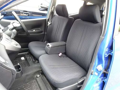 【運転席＆助手席】汚れが目立ちにくく、優雅にドライブをお楽しみいただけます♪座り心地もバッチリです☆是非一度ご体感下さいませ！