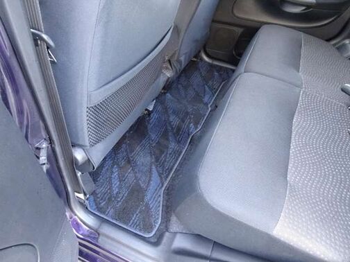 【フロアマット】フロアマットもキレイな状態となっております♪ご納車前にも徹底的に洗浄・掃除した後ご納車させて頂きます♪