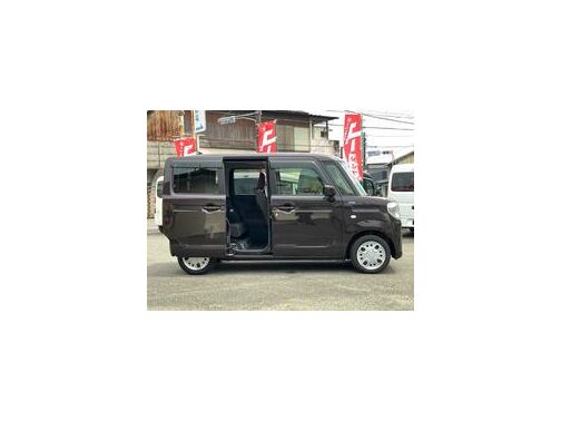 この度は当店のお車をご覧になっていただき、誠にありがとうございます。ぜひじっくりとご検討下さい。気軽にお問合せ・お見積りお待ちしております。