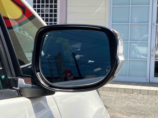 当店のお車をご覧いただきましてありがとうございます。お車についてのご質問やお見積りのご依頼、ご購入にあたってのご相談などお気軽にお問い合わせ下さい！