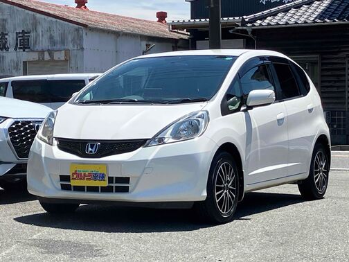 当店のお車をご覧いただきましてありがとうございます。お車についてのご質問やお見積りのご依頼、ご購入にあたってのご相談などお気軽にお問い合わせ下さい！