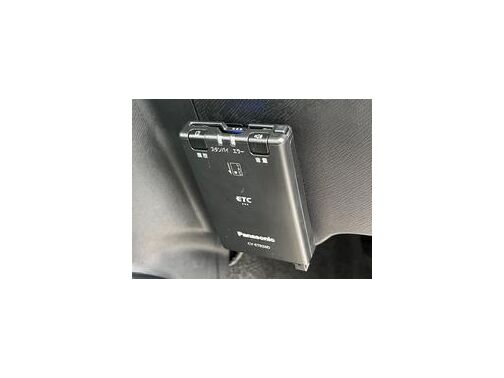 国家認定整備士の点検済み車両です。ここから始まるカーライフは当社にて！維持もオイル交換軽自動車１，２００円普通車１，８００円！その他ご提案も盛りだくさん！０５４－３９５－７５４０まで