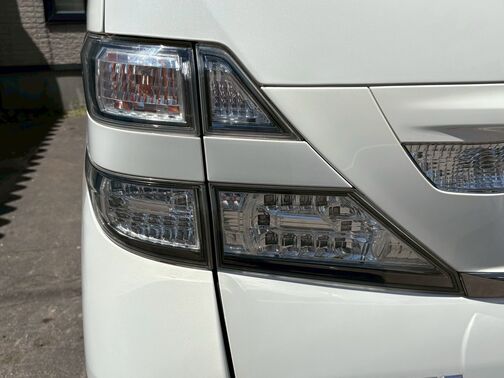 15年未満、15キロ以下のお車に関しましては1年間走行距離無制限保障をご選択いただけます。