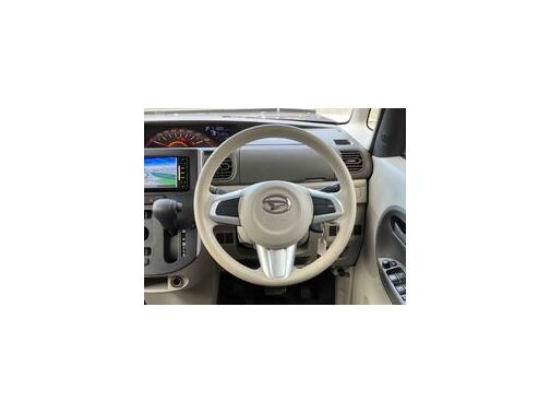 当店のお車をご覧いただきましてありがとうございます。お車についてのご質問やお見積りのご依頼、ご購入にあたってのご相談などお気軽にお問い合わせ下さい！