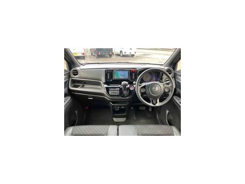 当店のお車をご覧いただきましてありがとうございます。お車についてのご質問やお見積りのご依頼、ご購入にあたってのご相談などお気軽にお問い合わせ下さい！
