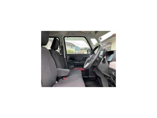 この度は当店のお車をご覧になっていただき、誠にありがとうございます。ぜひじっくりとご検討下さい。気軽にお問合せ・お見積りお待ちしております。